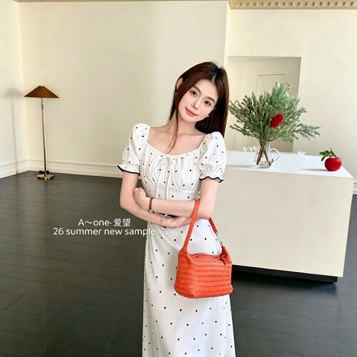 A-ONE法式温柔甜美波点纯欲高腰收腰显瘦系带连衣裙小众设计长裙