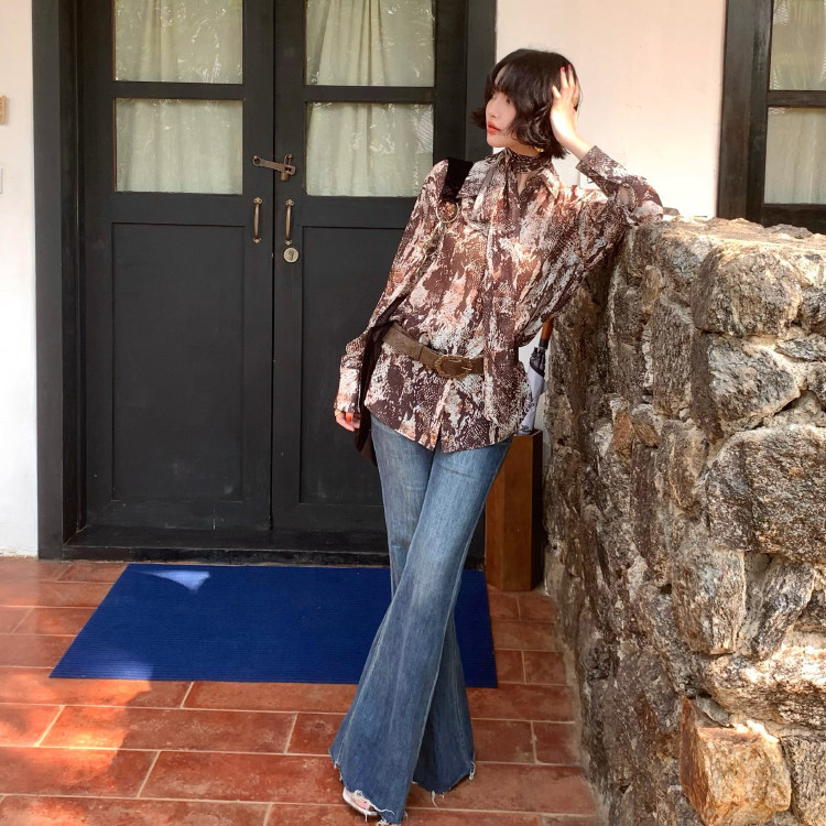 酒午2025春夏新款港风复古春夏季阔腿微喇牛仔裤拖地裤,女装/女士精品,牛仔裤,淘宝优惠券,粉丝福利购,淘宝优惠卷