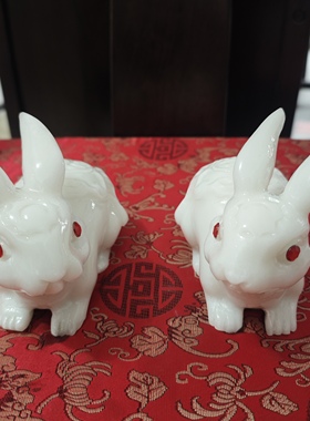 天然白玉小兔子一对摆件玉兔家居客厅电视柜酒柜办公室装饰工艺