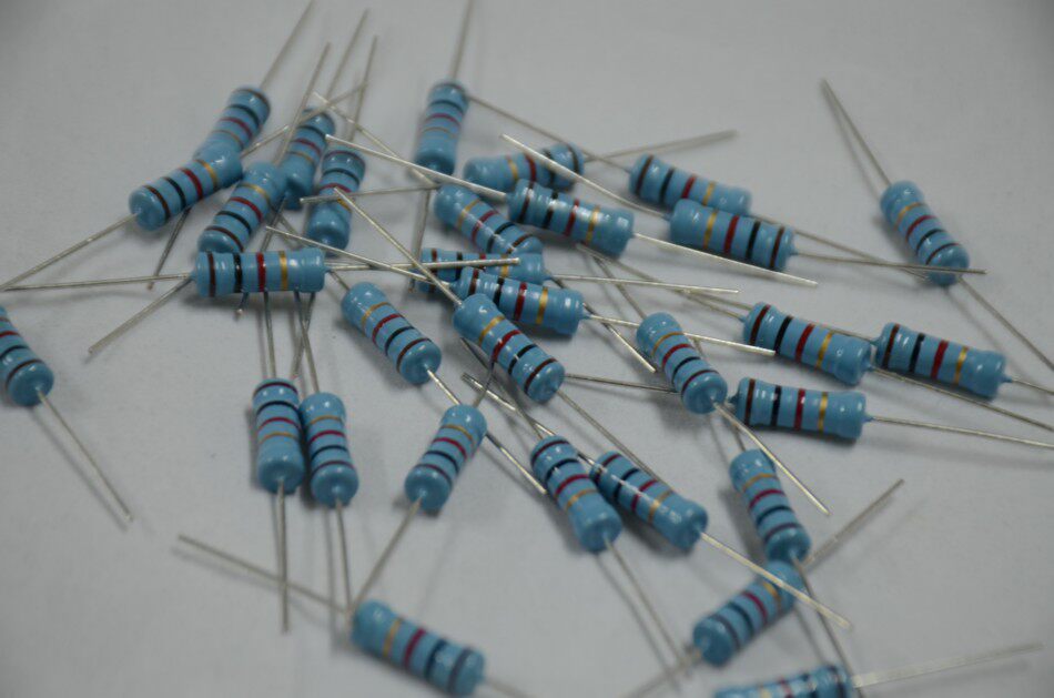 全新胆机 电子管DIY台湾产 铜引脚 金属膜150R 欧姆 色环电阻