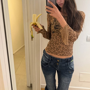 T恤女上衣 辣妹性感长袖 parying家同款 26SS豹纹破洞修身