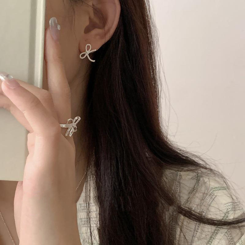 S925纯银麻绳蝴蝶结耳环女2024年新款轻奢小众设计高级感耳扣耳饰,饰品/流行首饰/时尚饰品新,耳环,淘宝优惠券,粉丝福利购,淘宝优惠卷