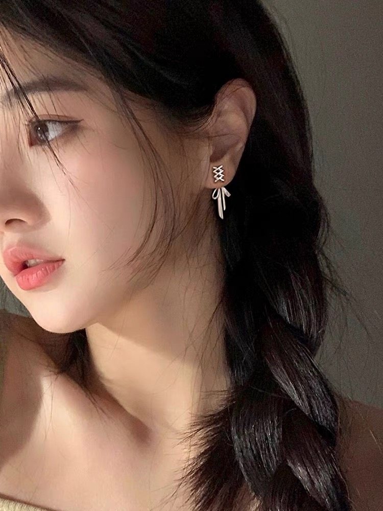 925纯银蝴蝶结耳钉女新款2023年爆款耳环小众高级感耳饰轻奢气质,饰品/流行首饰/时尚饰品新,耳钉,淘宝优惠券,粉丝福利购,淘宝优惠卷