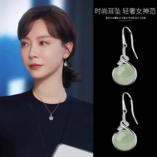 s925純銀復(fù)古優(yōu)雅和田玉耳鉤女輕奢小眾設(shè)計(jì)高級(jí)感耳環(huán)新中式 耳飾