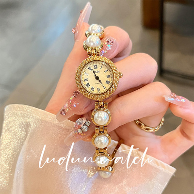 新款时尚洋气女士防水腕表