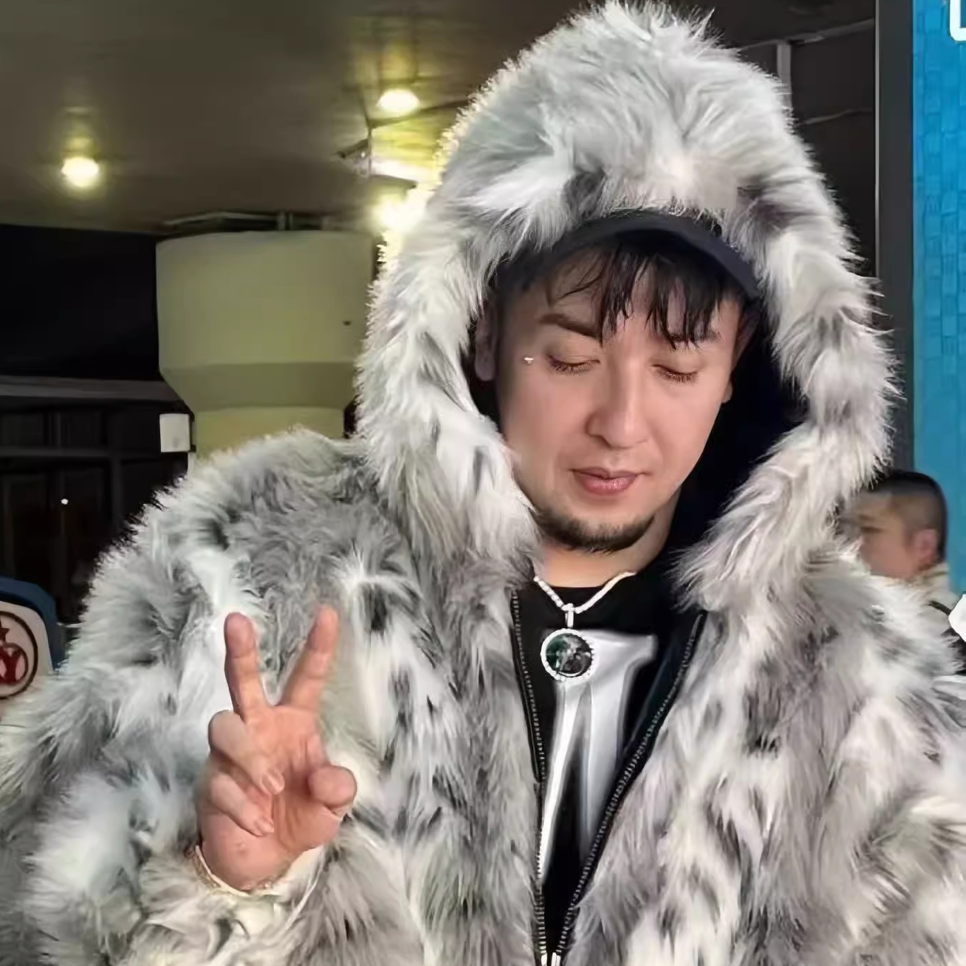 Corteiz豹纹花色仿皮草