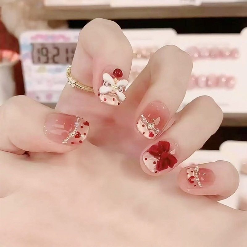 马年穿戴甲2026新年款学生儿童可爱美甲小孩红色醒狮短款指甲贴片,彩妆/香水/美妆工具,穿戴甲/甲片,淘宝优惠券,粉丝福利购,淘宝优惠卷