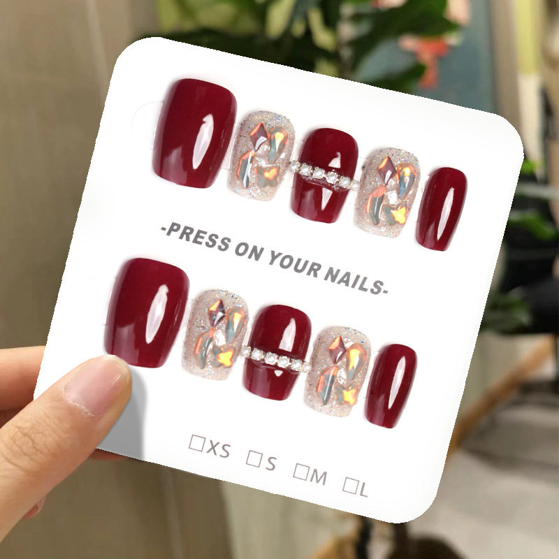 手工儿童美甲穿戴甲高级感短款红色横钻美人指甲贴片2026马年新款,彩妆/香水/美妆工具,穿戴甲/甲片,淘宝优惠券,粉丝福利购,淘宝优惠卷