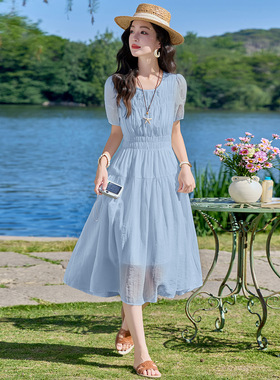 Sera轻奢清新甜美风连衣裙2026夏季新款优雅法式蓝色温柔设计感