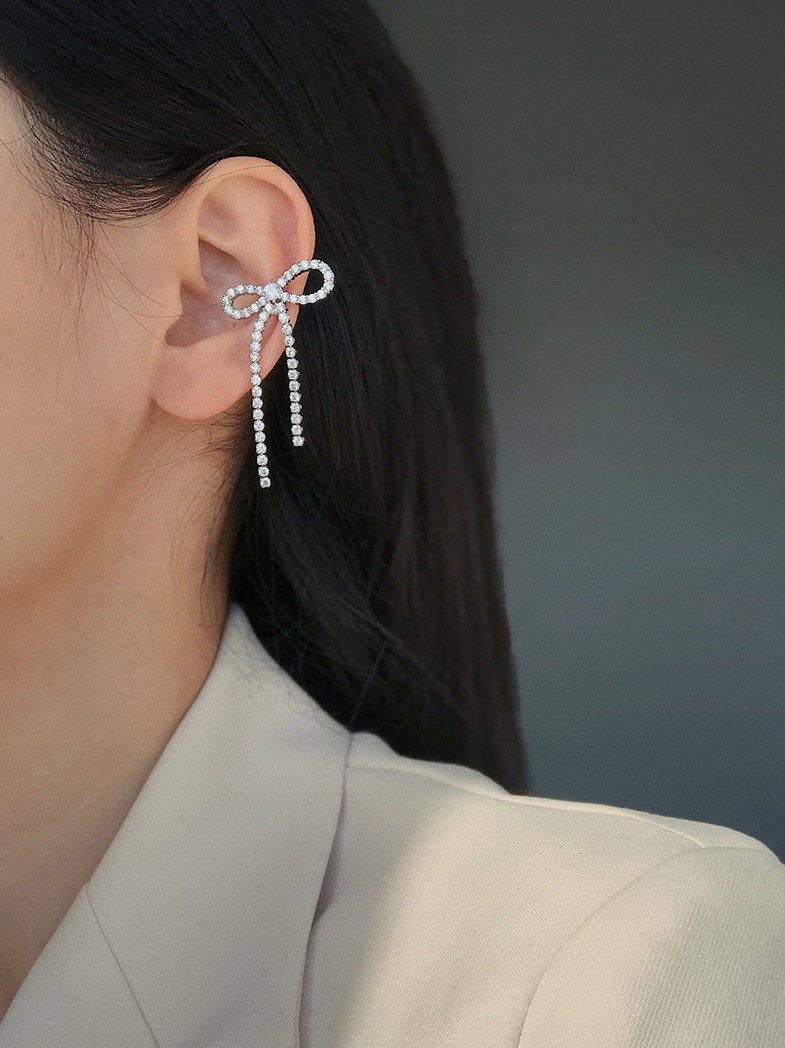 Aunt Bai 110 Yang Kaiwen Same Style Rhinestone Bow Knot Ear Bone Clip Japanese and Korean Super Fairy Temperament Earrings Female