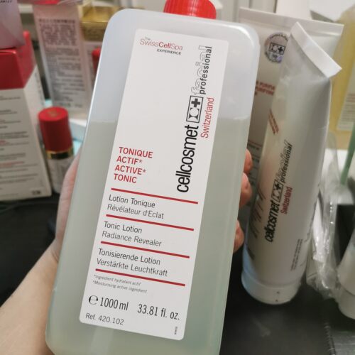 瑞妍活力去角质毛孔爽肤水现货