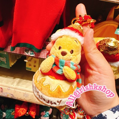 香港迪士尼限定圣诞小熊维尼噗噗皮杰毛绒公仔公仔挂件徽章礼物