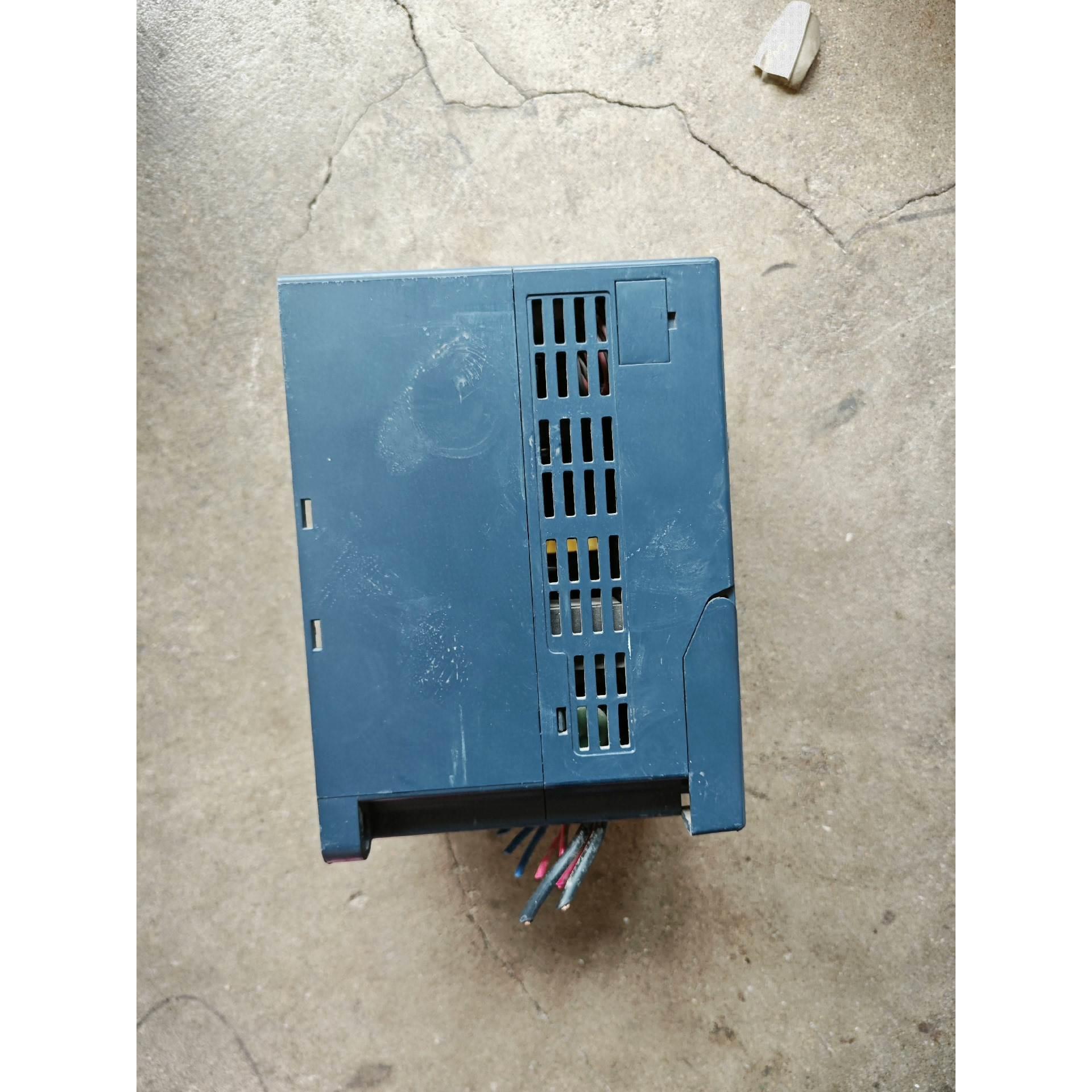 【释迦】易能EDS800-2S0007N 变频器，功率0.75KW