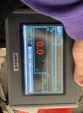 【释迦】优易控UNIOUE温湿度设备触摸屏，通电显示正常，触摸完好