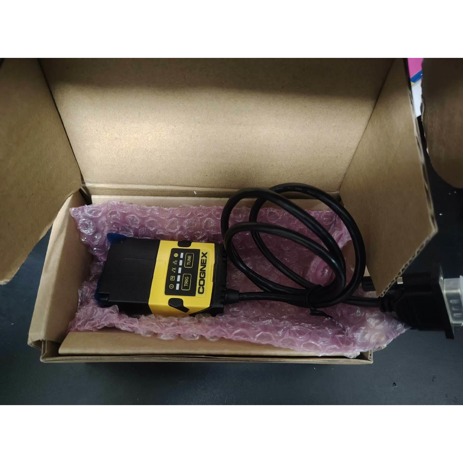 【释迦】康耐视读码器DM152SX-0540-P，有需要的朋友请留言