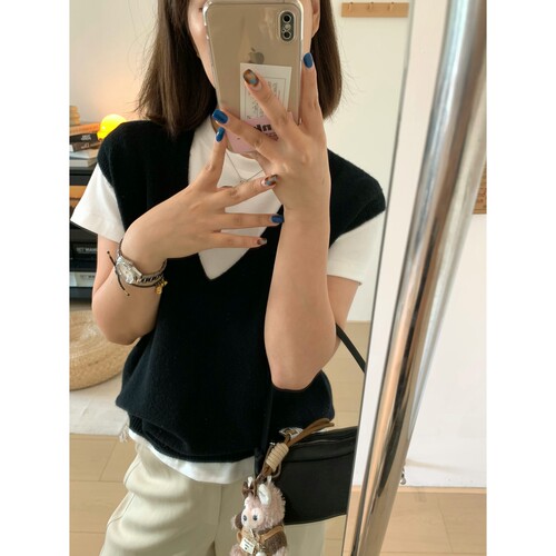 100%绵羊毛V领纯色针织马甲女