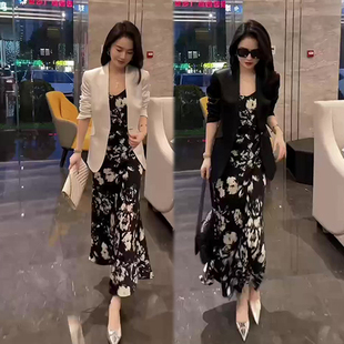 网红同款时尚两件套女春季新款碎花连衣裙显瘦遮肉西服高级感套装
