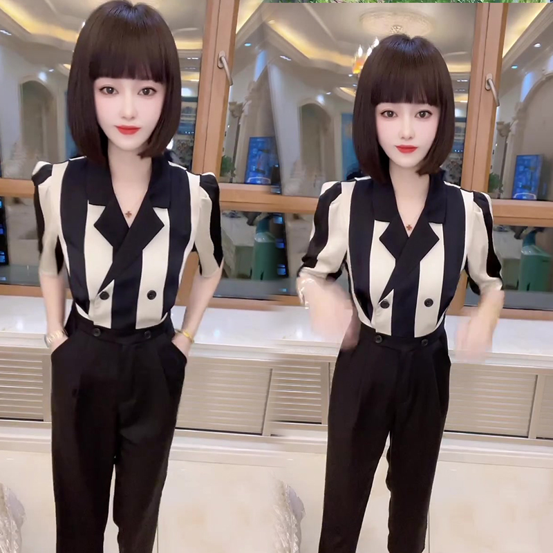 网红爆款时尚连体衣裤女2023年夏季气质短袖西装领条纹上衣九分裤