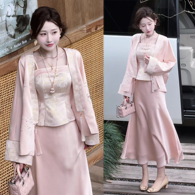 国风甜美风套装吊带+外套+半身裙