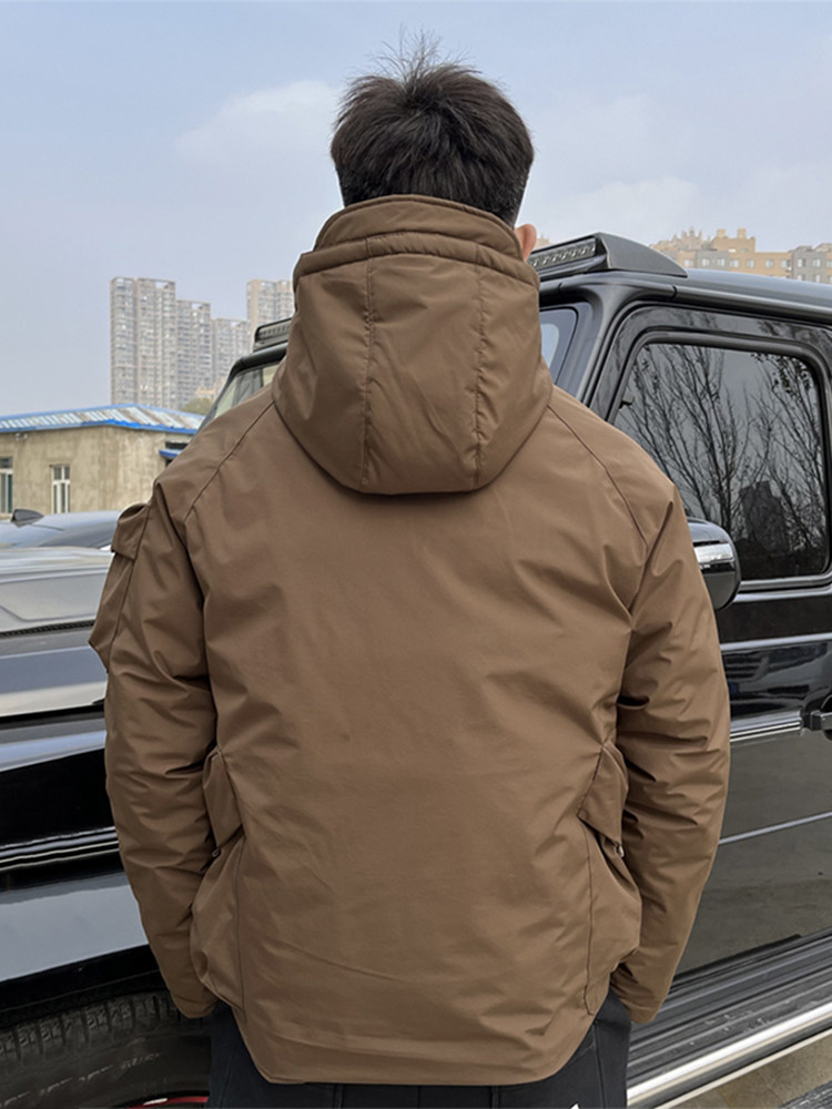 THE NEW MENS JACKET IN WINTER IS VERSATILE FASHIONABLE AND CASUAL TOP AND THE INTERNET CELEBRITY HAS THE SAME CONTRASTING OVERALLS AND HANDSOME HOODED COTTON JACKET