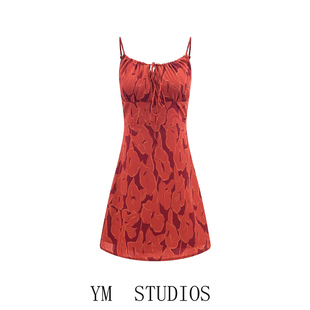 欧美女装    法式度假风红色印花短款吊带裙显腿长海边沙滩连衣裙