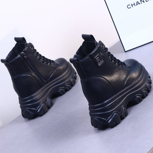 真皮内增高8cm爆款马丁靴2025秋冬新款厚底显瘦百搭加绒保暖短靴