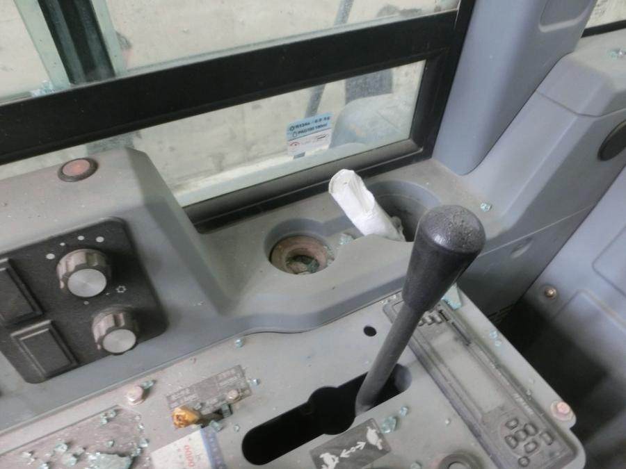 2月2日洛阳位于栾川县叫河镇六中村660D-2151型装载机一台网络拍卖公告