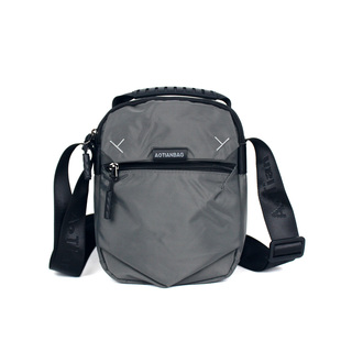 2025夏新款防水尼龙牛津布男士小包单肩斜挎背包休闲包手提通勤包