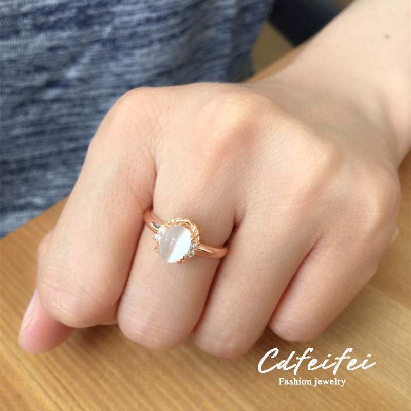 猫眼镀玫瑰金镶嵌轻奢原创简约通勤女款冰种玉髓装饰高级蛋面戒指