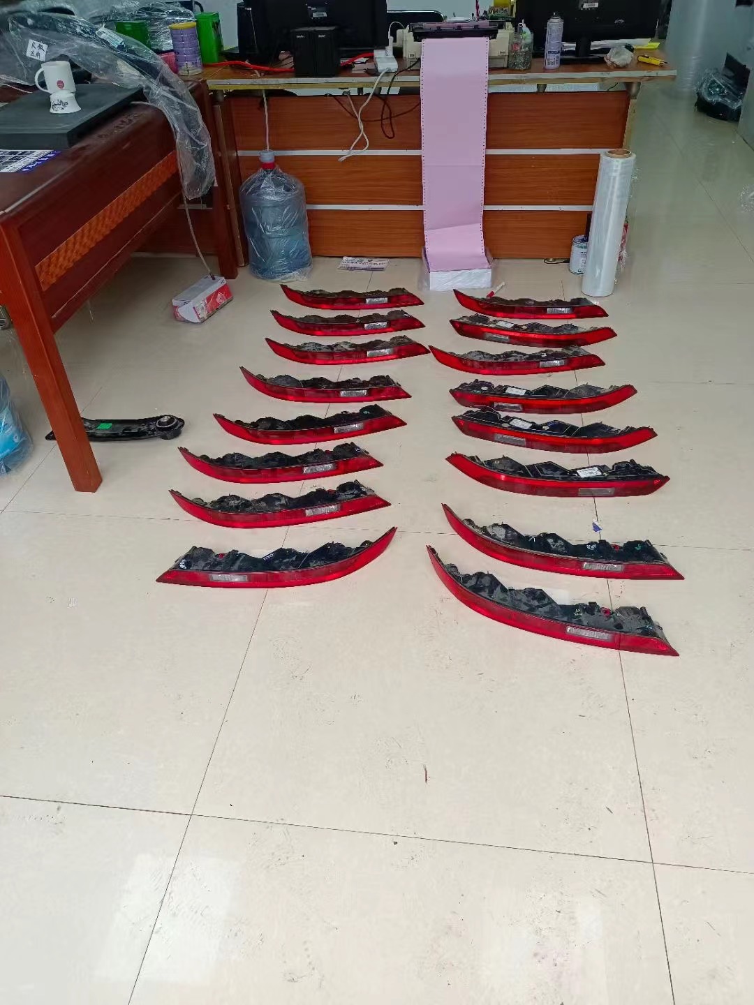 奥迪Q5L后尾灯/后杠灯总成
