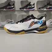 轻量高回弹羽毛球专业比赛鞋 李宁2024新品 刀锋MAX男女同款 AYAU003