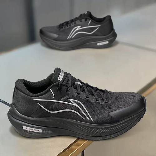 李宁跑步鞋2025冬季新款越影5男女反光缓震运动休闲鞋ARHV015/016