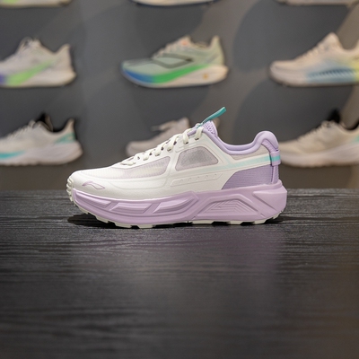 李宁女子减震回弹清凉科技