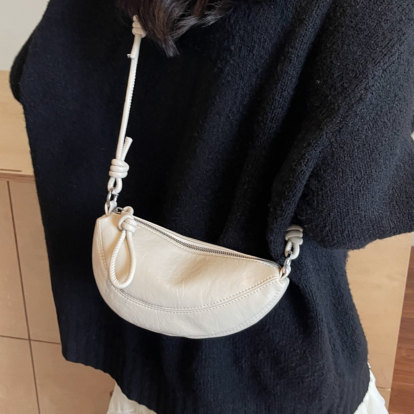 小众设计包包女士2026新款时尚流行爆款牛角包通勤百搭单肩斜挎包,箱包皮具/热销女包/男包,通用款女包,淘宝优惠券,粉丝福利购,淘宝优惠卷