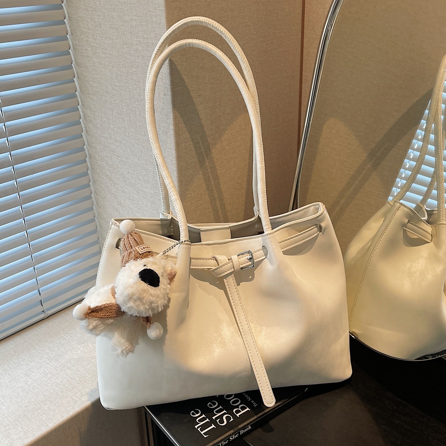 简约大容量包包女士2026新款时尚休闲单肩包高级感百搭通勤托特包,箱包皮具/热销女包/男包,通用款女包,淘宝优惠券,粉丝福利购,淘宝优惠卷