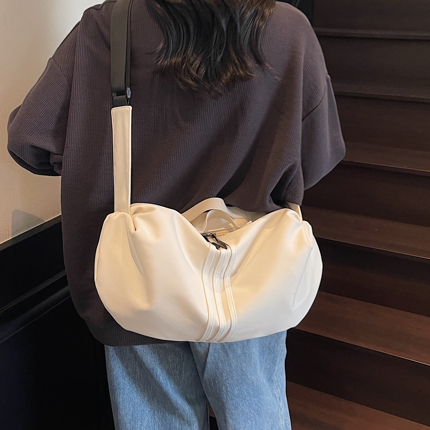 简约条纹尼龙帆布包包女夏季休闲通勤斜挎包大容量轻便手提旅行包