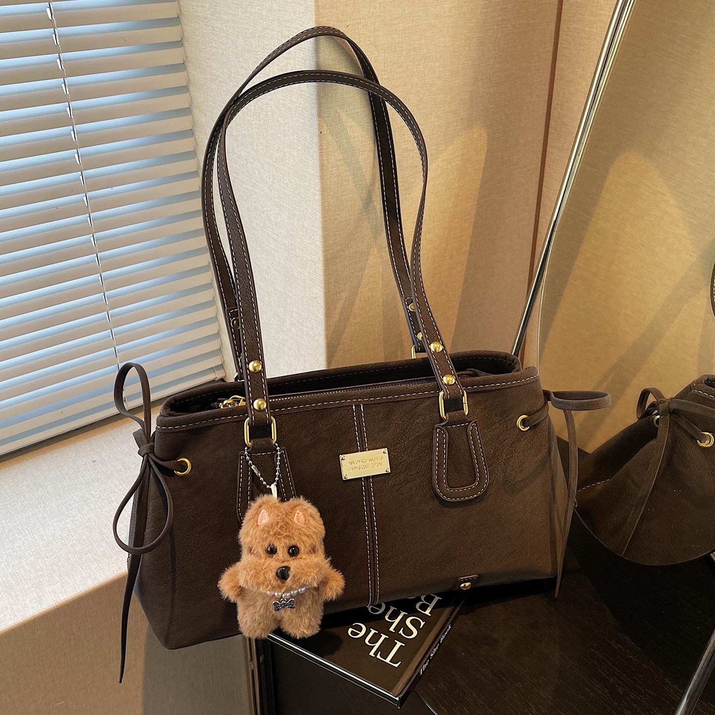 美拉德复古包包女士2026新款上班通勤大容量单肩包休闲百搭腋下包,箱包皮具/热销女包/男包,通用款女包,淘宝优惠券,粉丝福利购,淘宝优惠卷