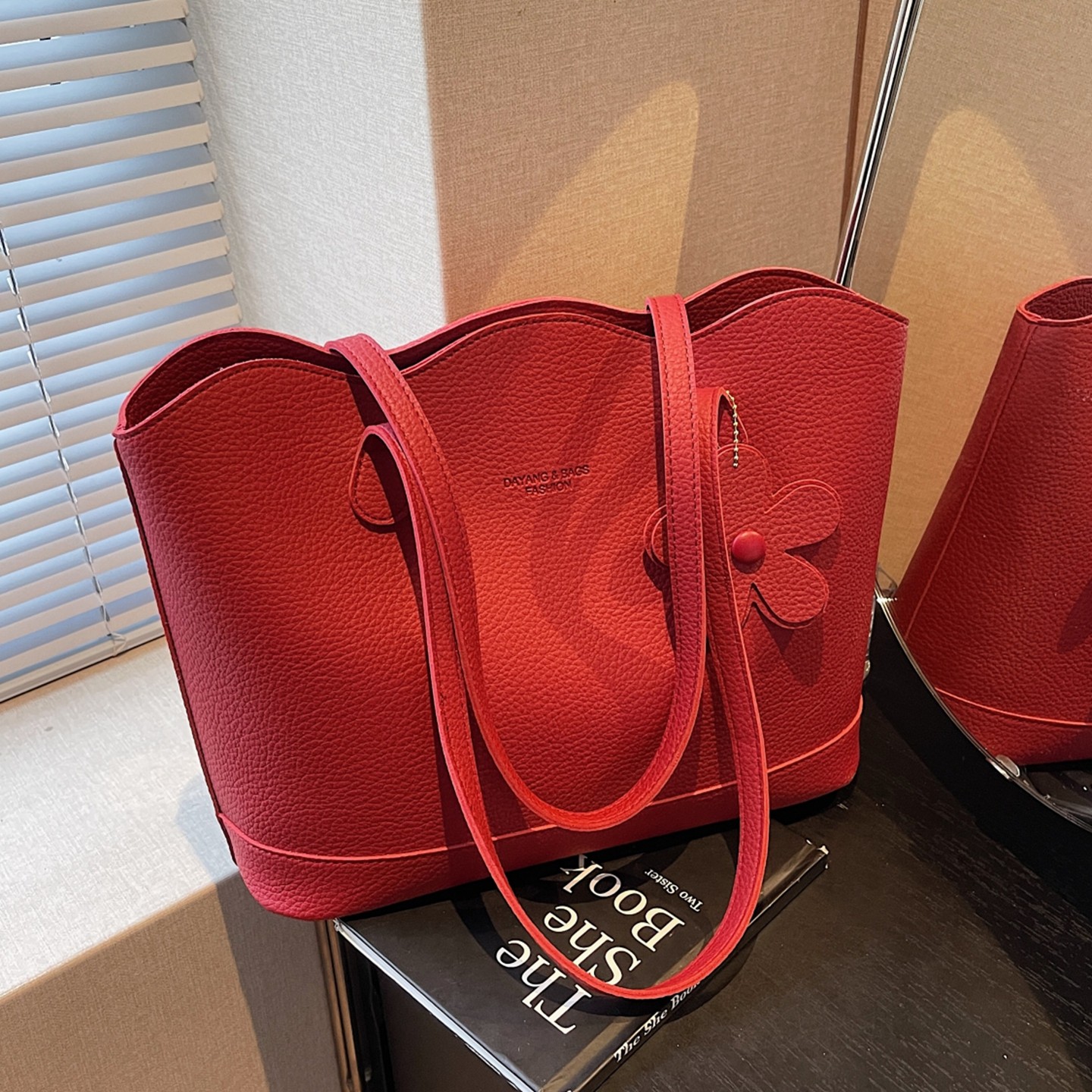 大容量红色新娘结婚包女2026新款高级感通勤单肩托特包伴娘伴手礼,箱包皮具/热销女包/男包,通用款女包,淘宝优惠券,粉丝福利购,淘宝优惠卷