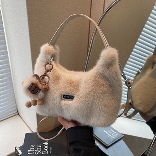 秋冬季毛绒绒手提包包女2025新款高级感百搭单肩斜挎包女士毛毛包