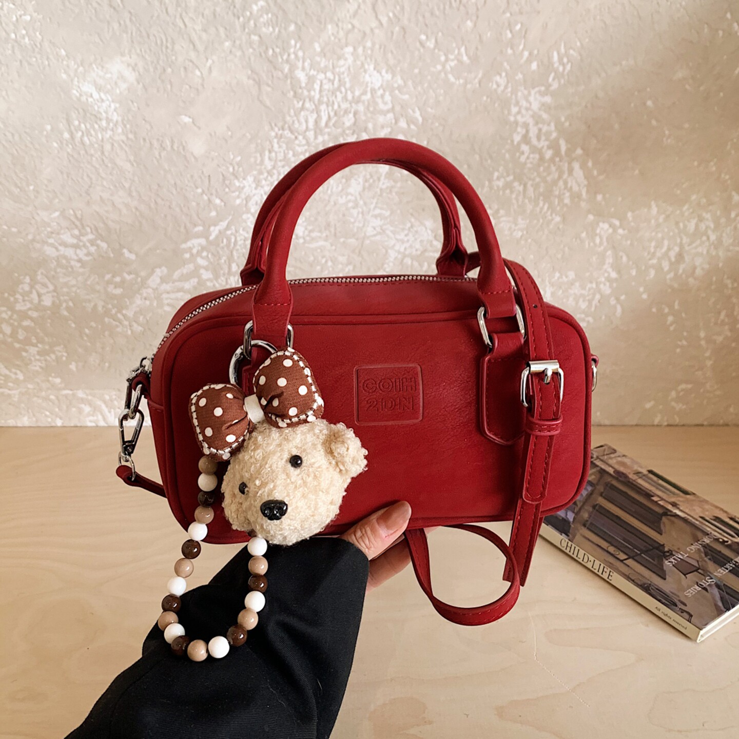 超火红色小包包女2026新款潮时尚百搭斜挎包流行爆款手提保龄球包