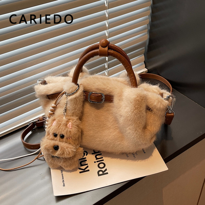 秋冬时尚毛毛斜挎包毛绒水桶包