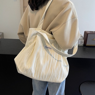 韩系慵懒风帆布包女夏季大容量简约休闲单肩包学生上课通勤托特包