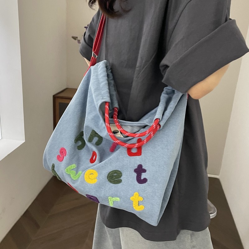 字母牛仔帆布包女秋冬休闲上课通勤单肩包大容量斜挎托特包手提袋,箱包皮具/热销女包/男包,通用款女包,淘宝优惠券,粉丝福利购,淘宝优惠卷