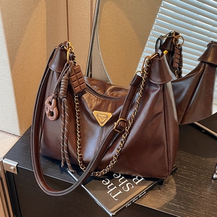 美拉德复古包包女冬季简约休闲单肩包高级感大容量通勤斜挎托特包