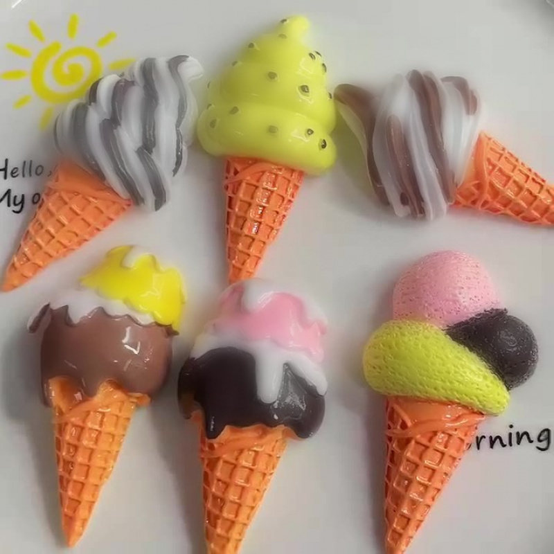 【老师推荐】大号 食玩冰淇凌甜筒树脂 仿真配件diy卡通冰箱贴 手
