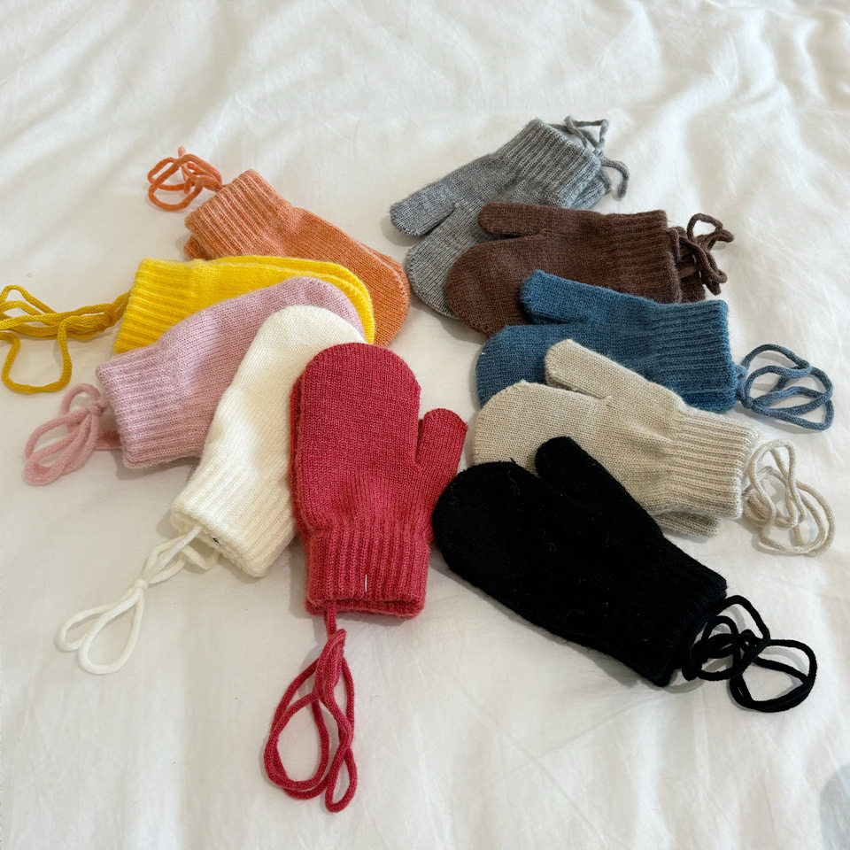 韩国ins风儿童保暖手套冬季防寒连指包套男女宝宝通用骑车玩雪1-4