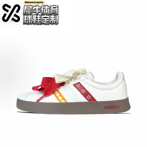 adidas定制球鞋甜美清新手绘涂鸦