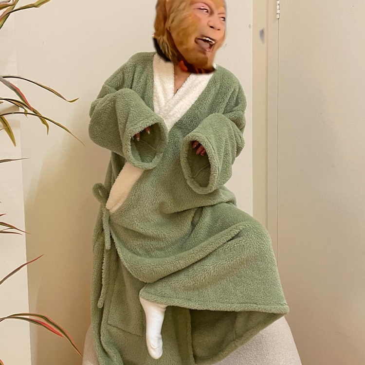 猴哥同款绿色法兰绒情侣睡袍睡裙