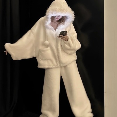 毛绒连帽可爱睡衣套装家居服