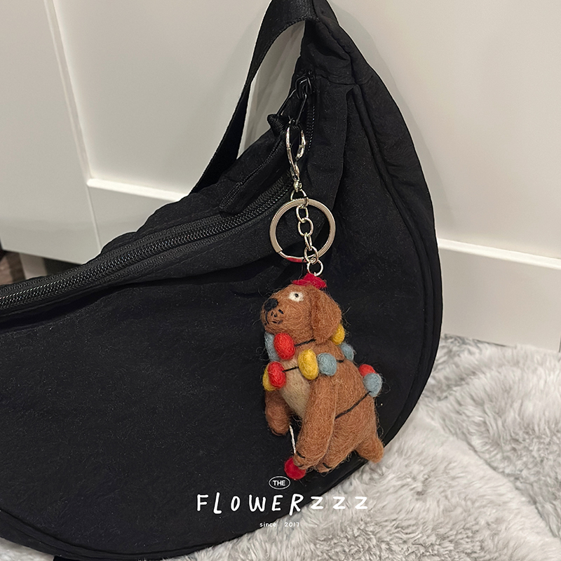 尼泊尔手工羊毛毡彩球小狗挂件女